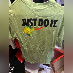 Nike Men's Sportswear Sole 3 Graphic Tee Size Large